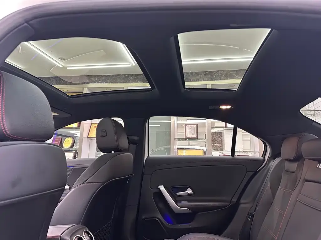 Mercedes-Benz A-Class 2024 из CN, фото 5