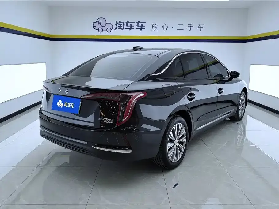 Hongqi E-QM5 2024 из CN, фото 3
