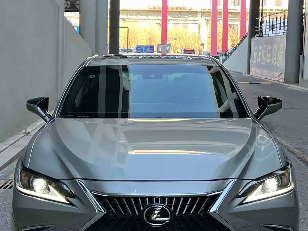 Lexus ES 2023 из CN, фото 7