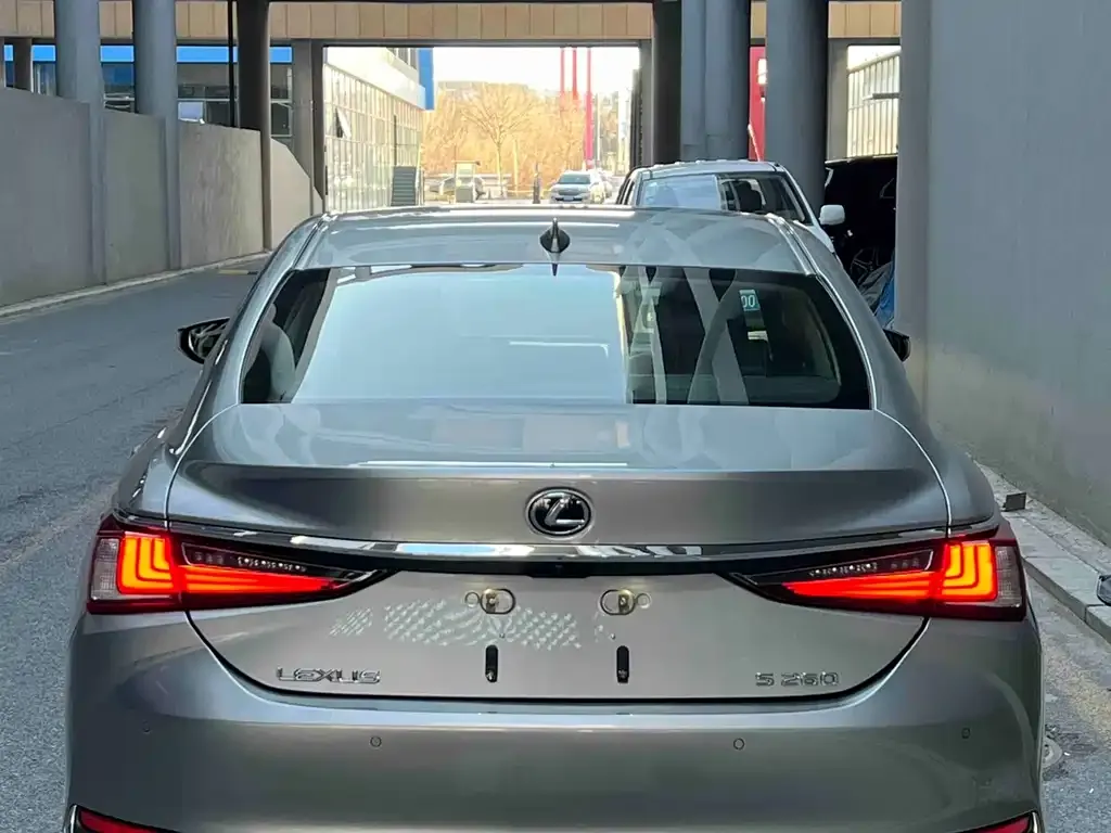 Lexus ES 2023 из CN, фото 10
