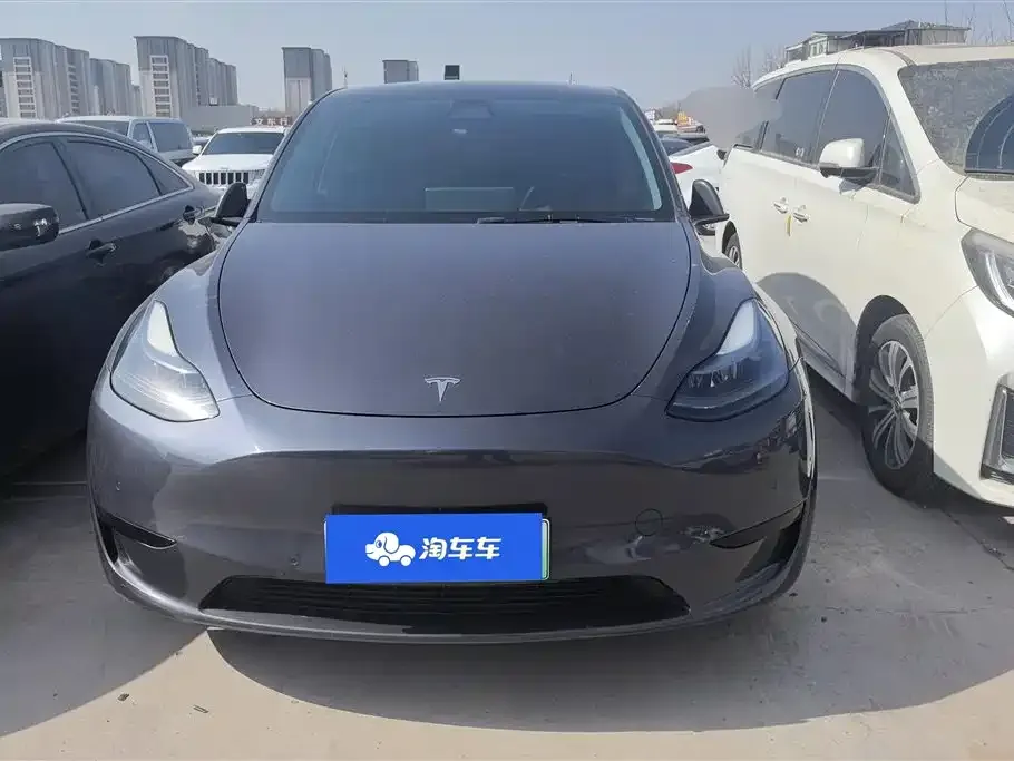 Tesla Model Y — фото 9