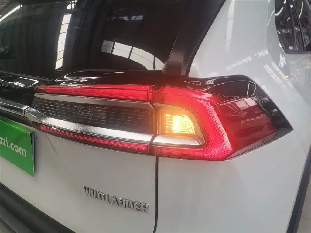 Toyota Wildlander 2023 из CN, фото 8
