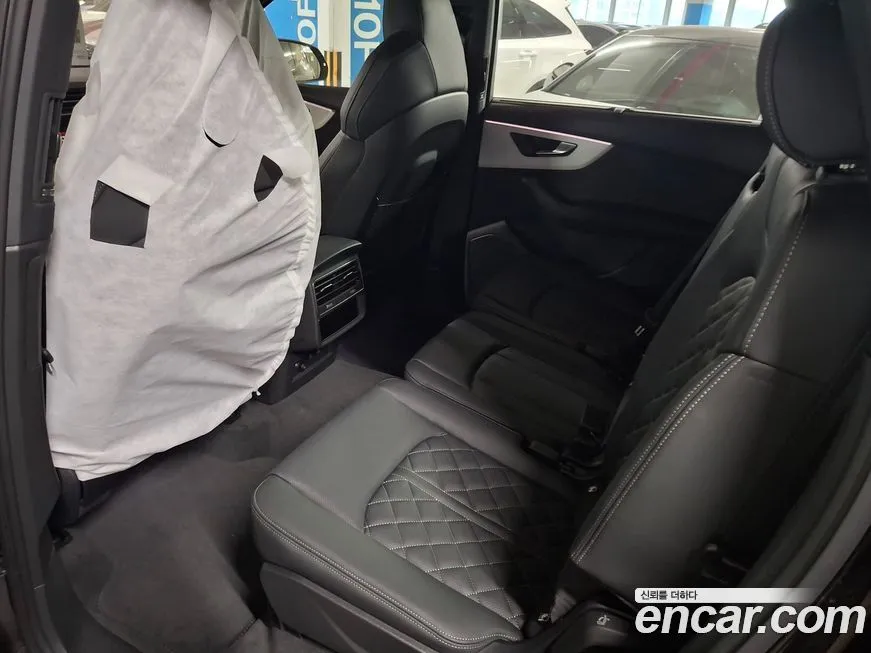 Audi Q7 2026 из KR, фото 4