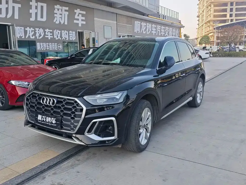 Audi Q5L 2022 из CN, фото 1
