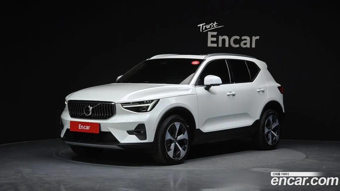 Volvo XC40 2024 из KR, фото 1