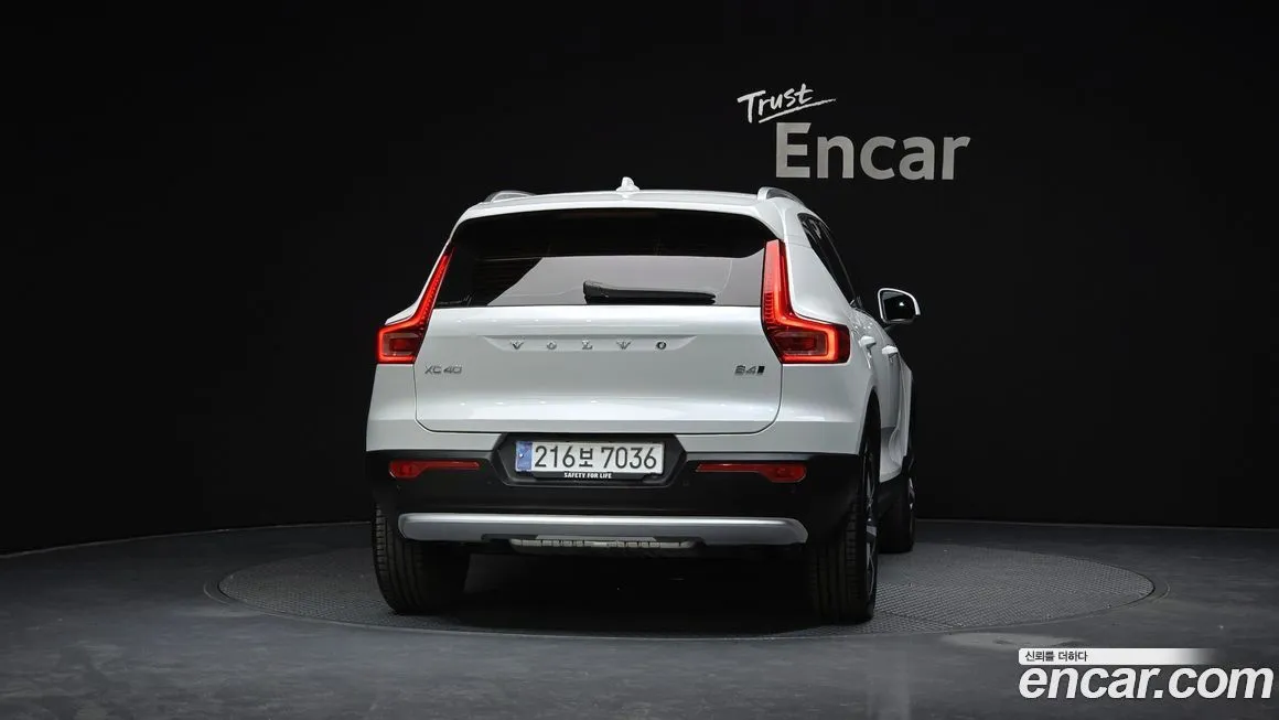 Volvo XC40 2024 из KR, фото 4