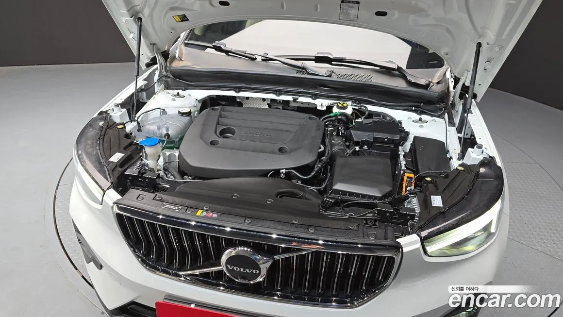 Volvo XC40 2024 из KR, фото 5