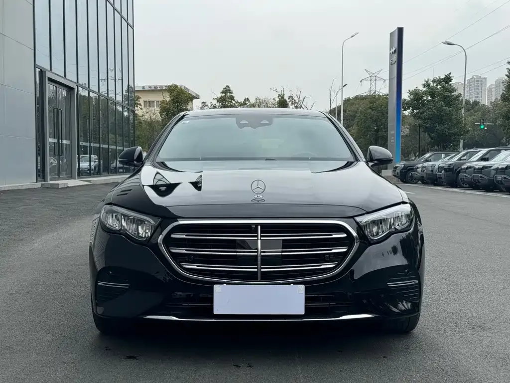 Mercedes-Benz E-Class 2025 из CN, фото 7