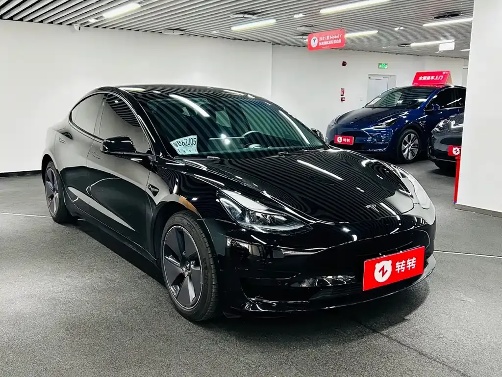 Tesla Model 3 — фото 4