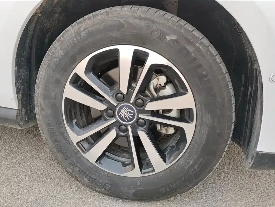 BYD Qin PLUS 2025 из CN, фото 4