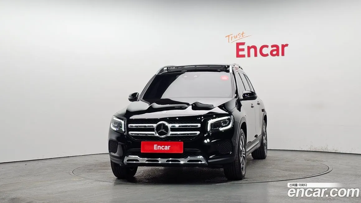 Mercedes-Benz GLB-Class — фото 10
