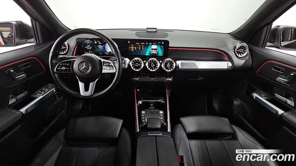 Mercedes-Benz GLB-Class — фото 2