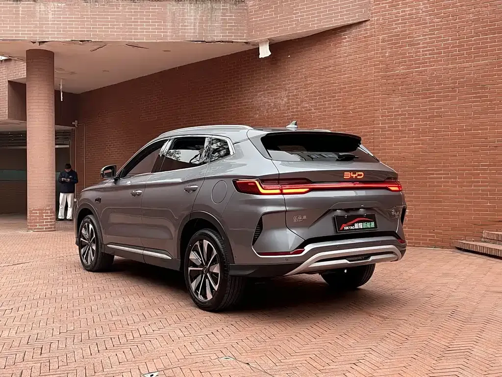BYD PLUS New Energy — фото 3