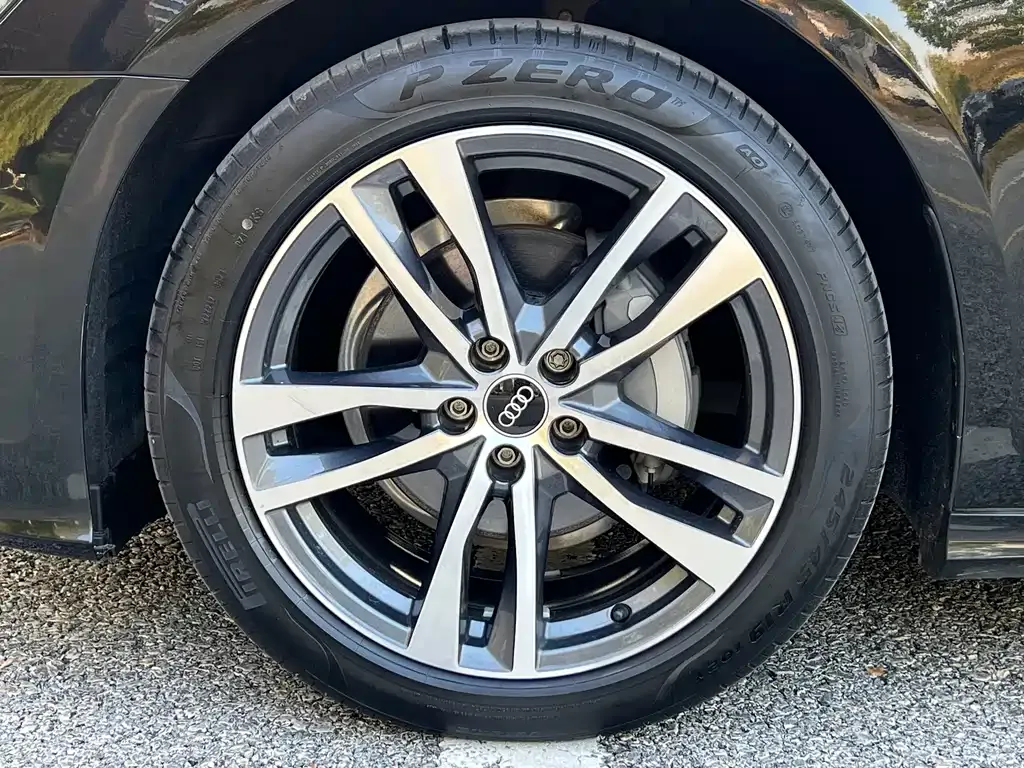 Audi A6L 2023 из CN, фото 8