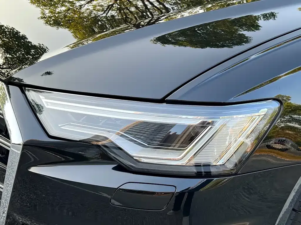 Audi A6L 2023 из CN, фото 2