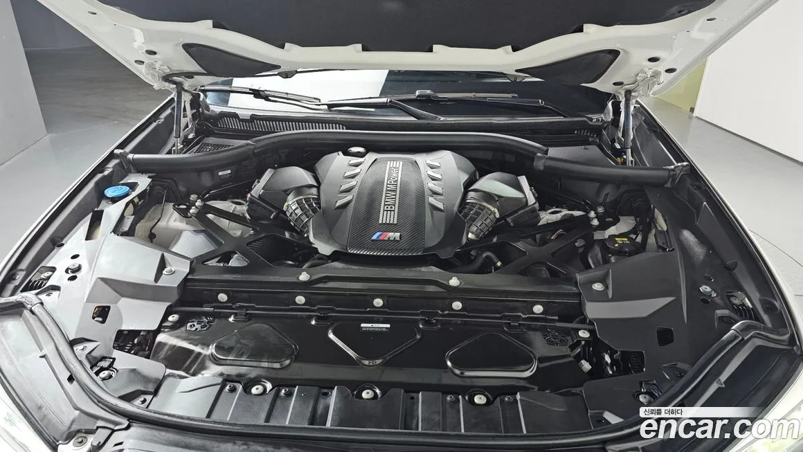 BMW X5M 2021 из KR, фото 9