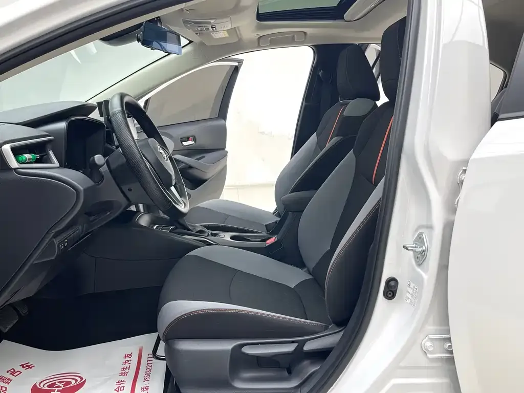 Toyota Corolla 2023 из CN, фото 7