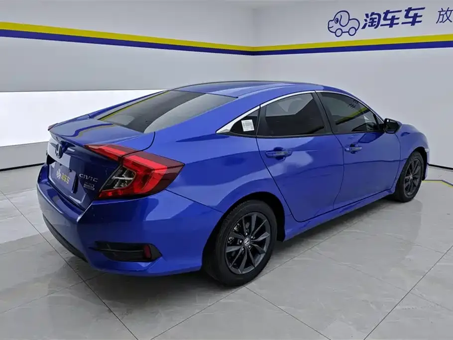Honda Civic — фото 5