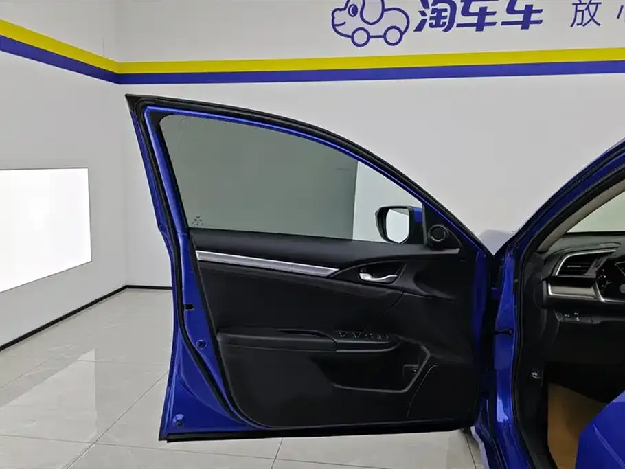 Honda Civic — фото 4