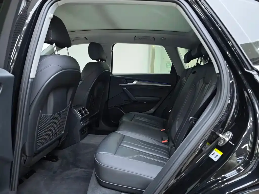 Audi Q5L 2022 из CN, фото 10