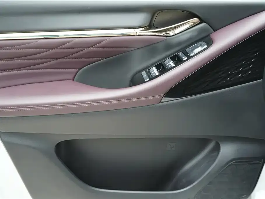 GAC Motor Trumpchi M8 — фото 4