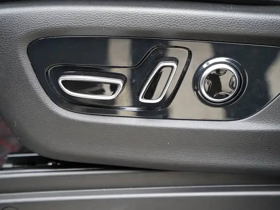 GAC Motor Trumpchi M8 — фото 9