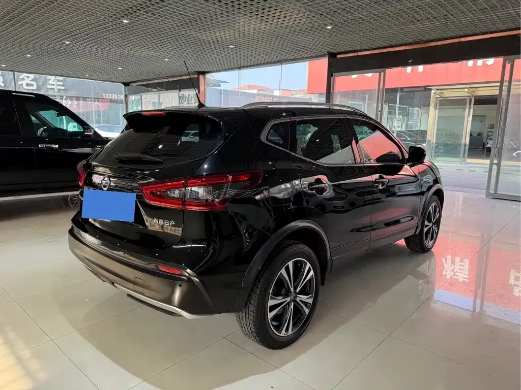 Nissan Qashqai 2022 из CN, фото 2