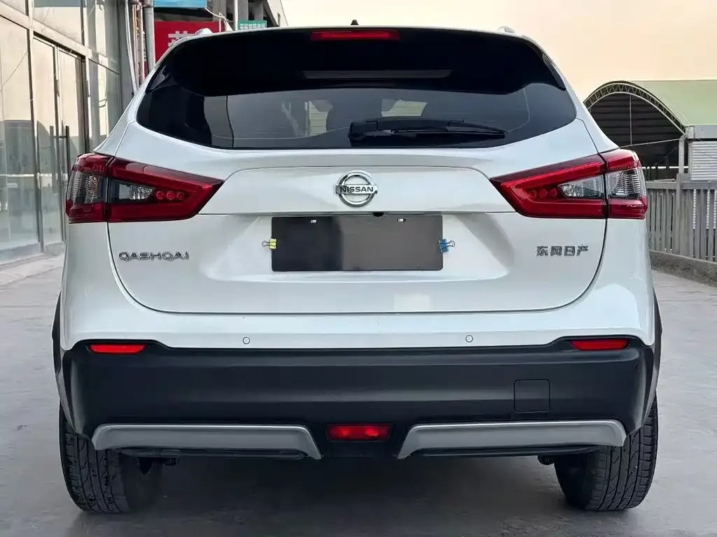 Nissan Qashqai 2023 из CN, фото 2