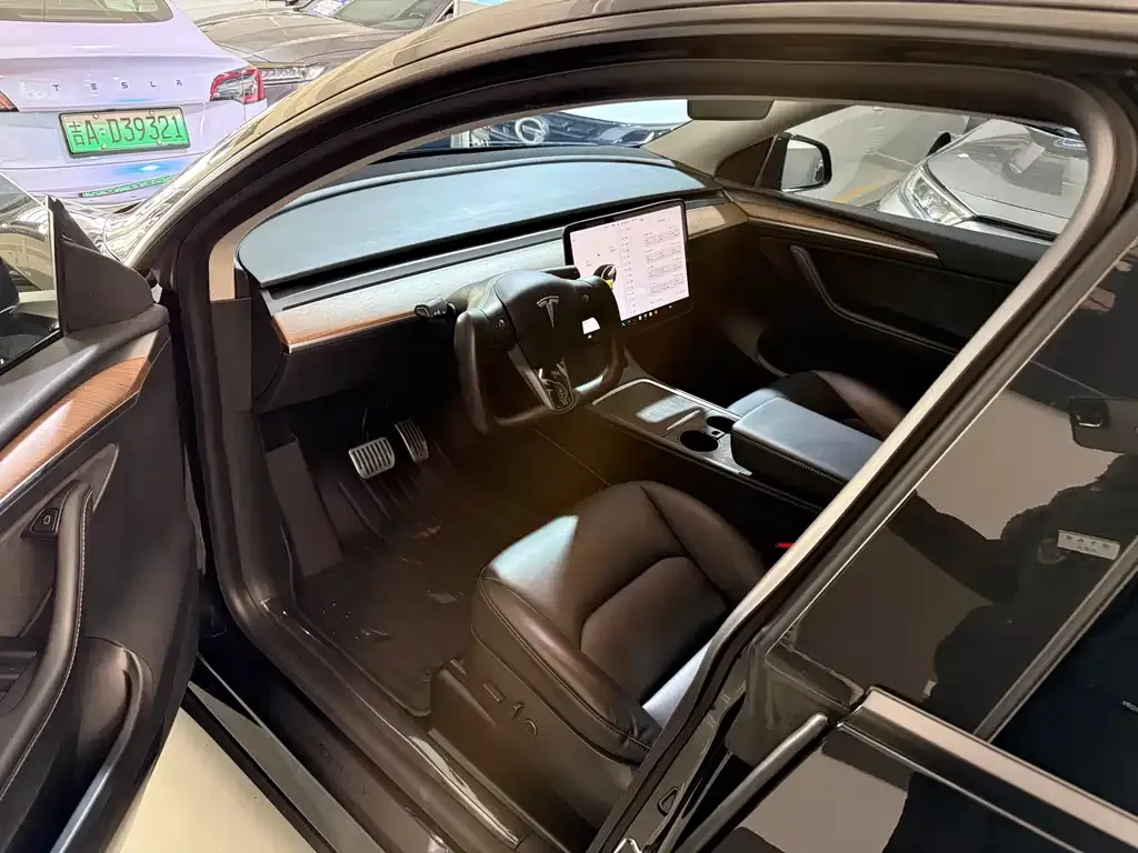Tesla Model Y 2021 из CN, фото 10