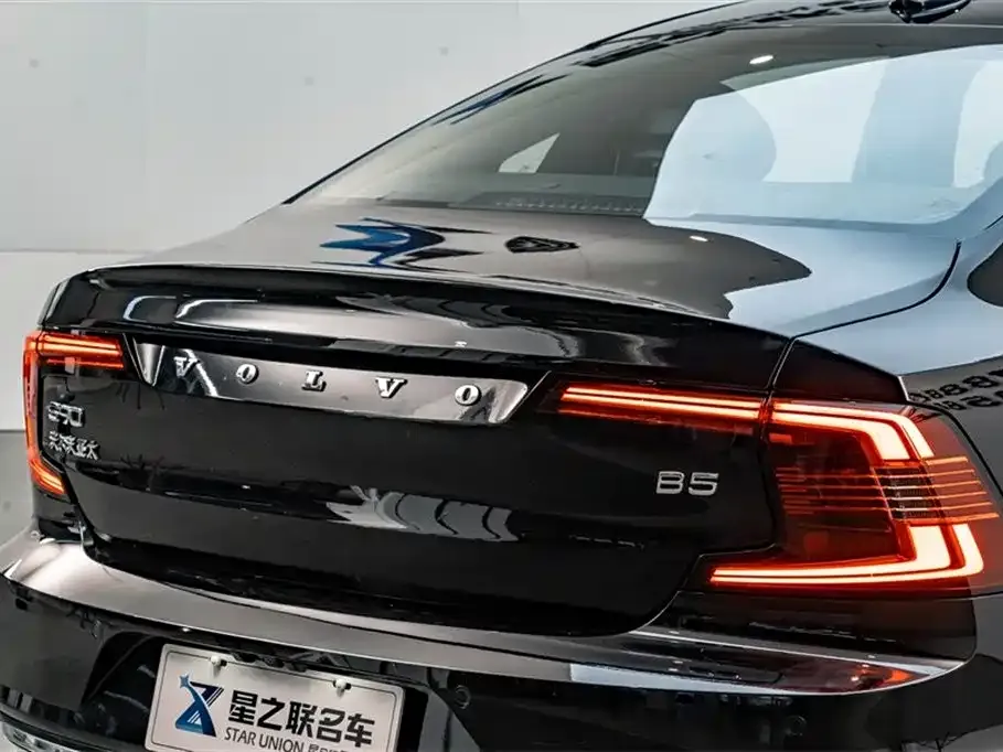Volvo S90 — фото 4