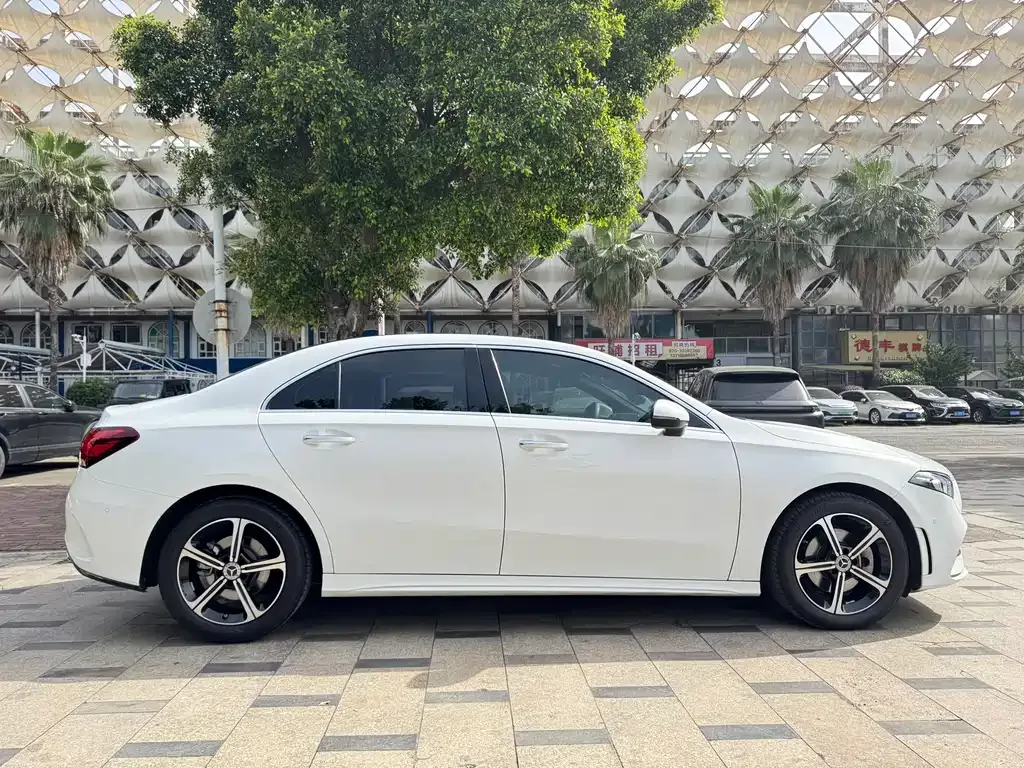 Mercedes-Benz A-Class 2023 из CN, фото 5