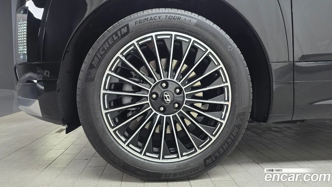 Hyundai Ioniq9 — фото 10