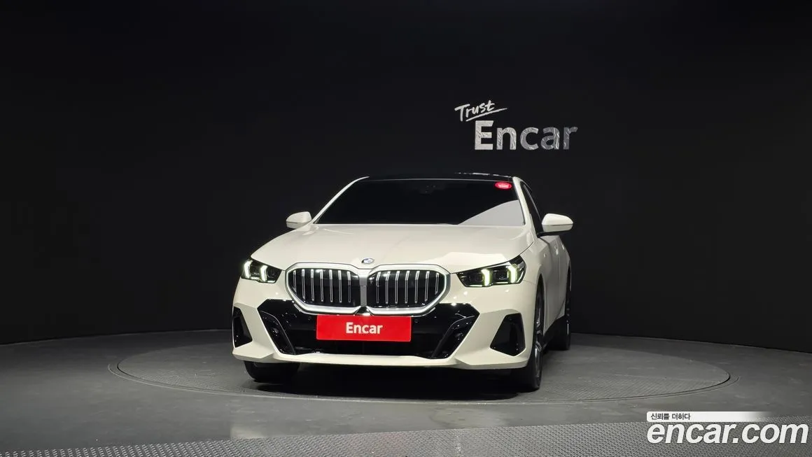 BMW 5-Series 2024 из KR, фото 8