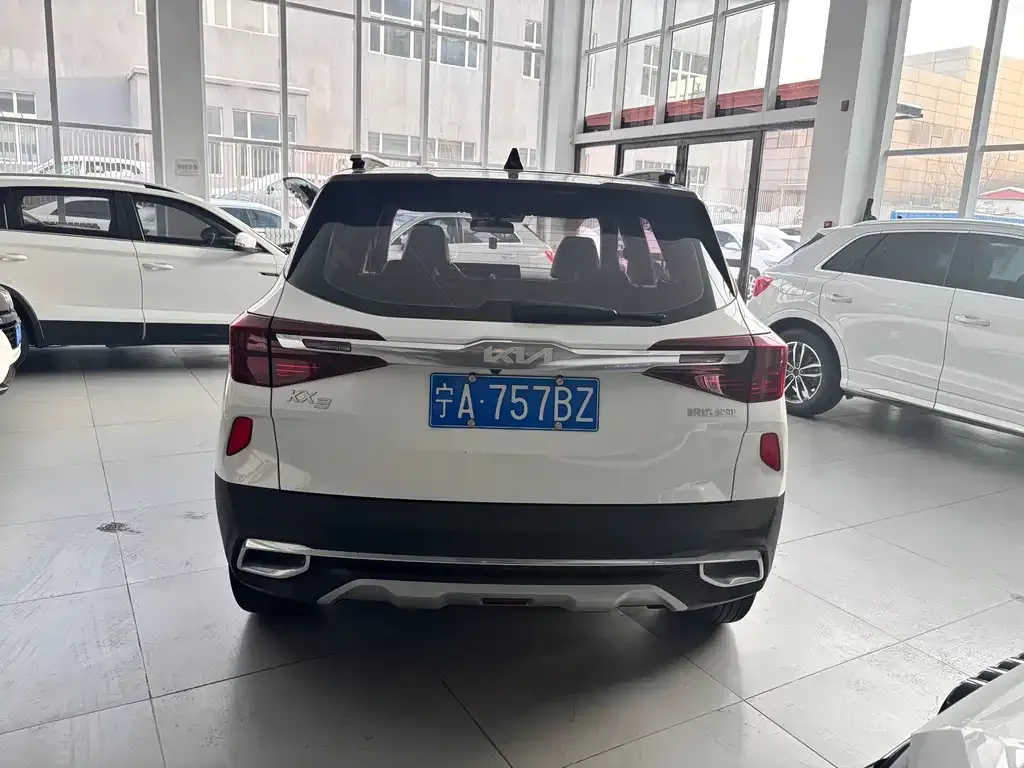 Kia KX3 2023 из CN, фото 2