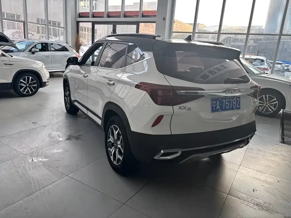 Kia KX3 2023 из CN, фото 4