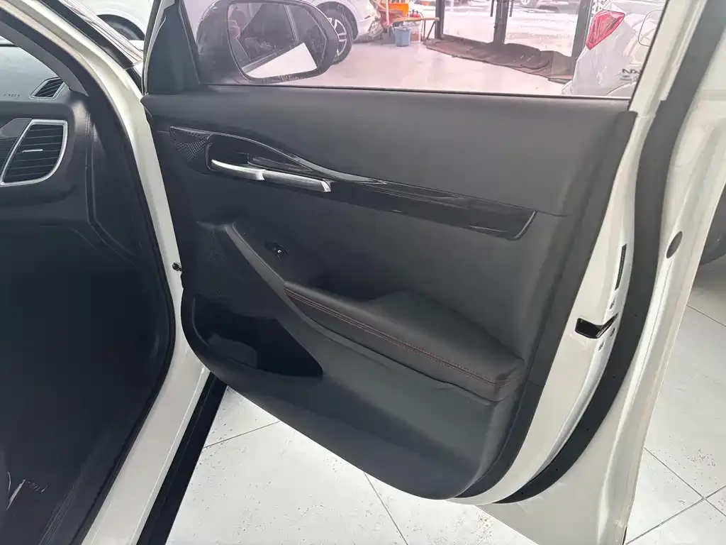 Kia KX3 2023 из CN, фото 6