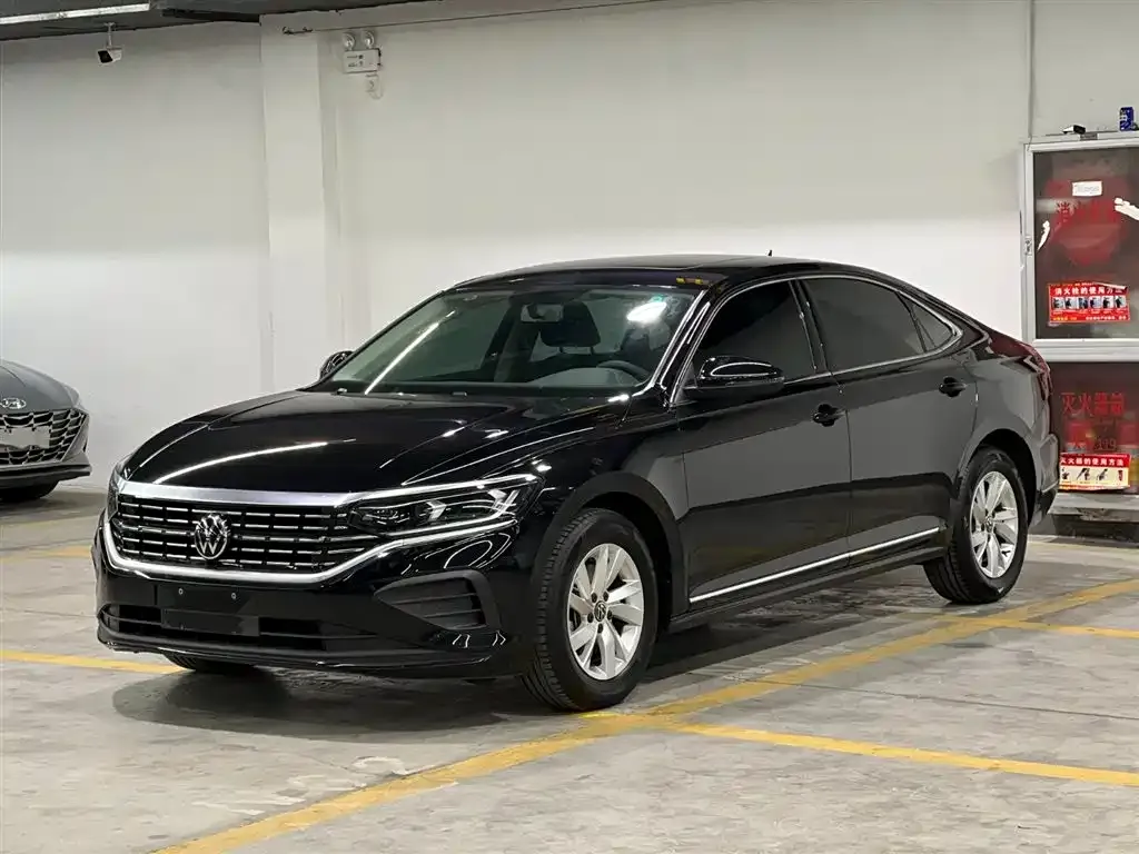 Volkswagen Passat 2023 из CN, фото 1