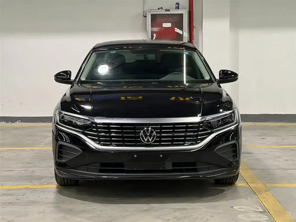 Volkswagen Passat 2023 из CN, фото 9