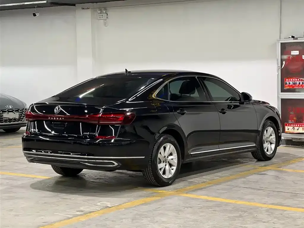 Volkswagen Passat 2023 из CN, фото 6