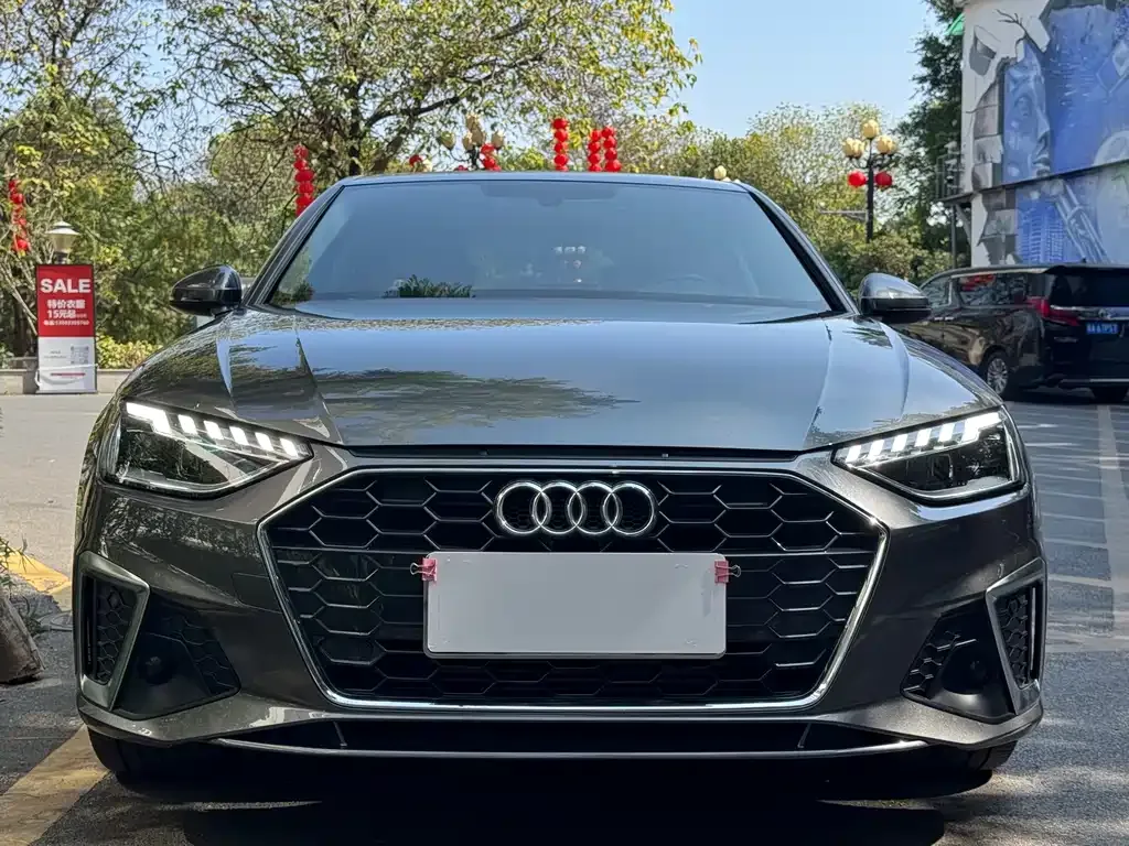 Audi A4L 2024 из CN, фото 4