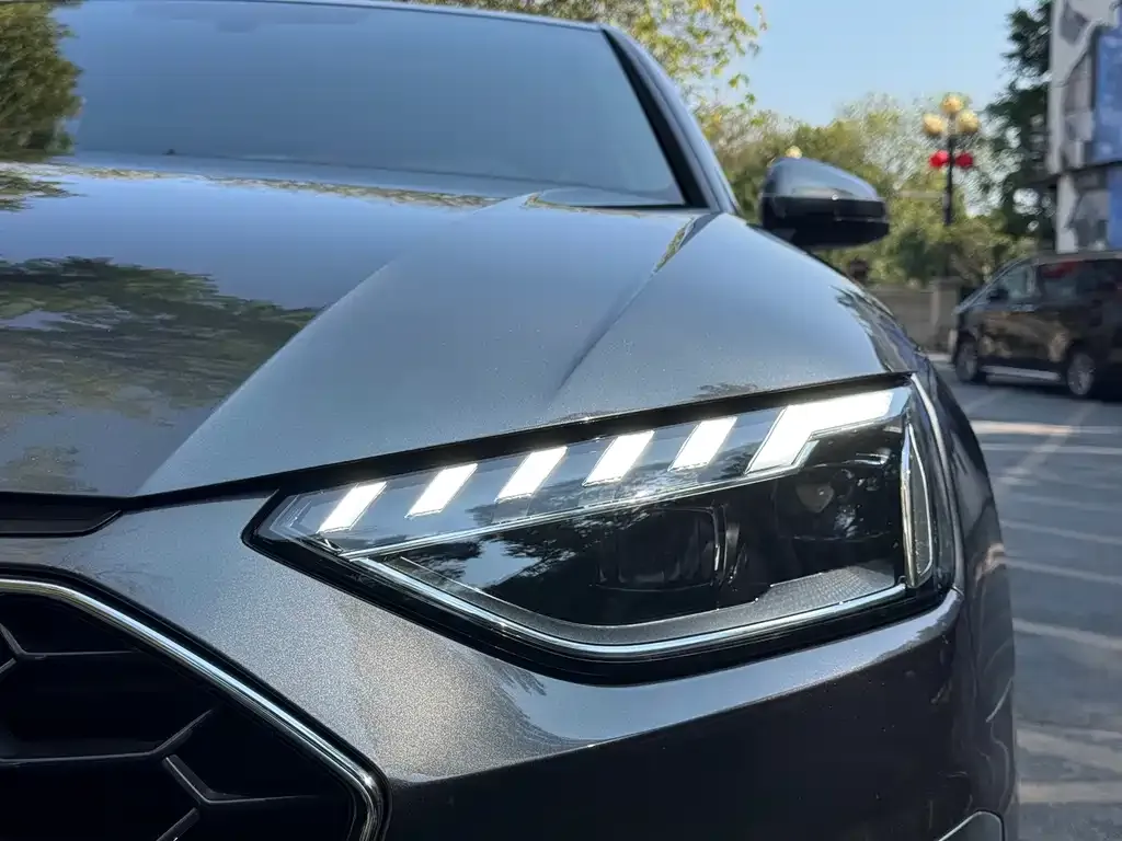 Audi A4L 2024 из CN, фото 10