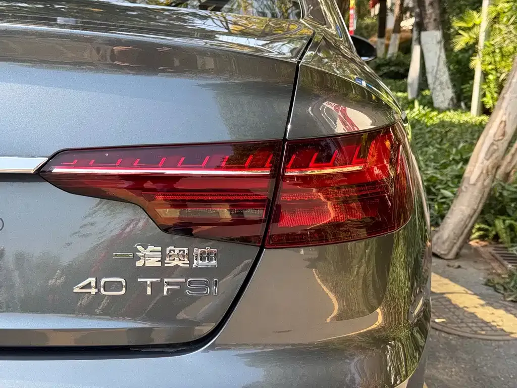 Audi A4L 2024 из CN, фото 2