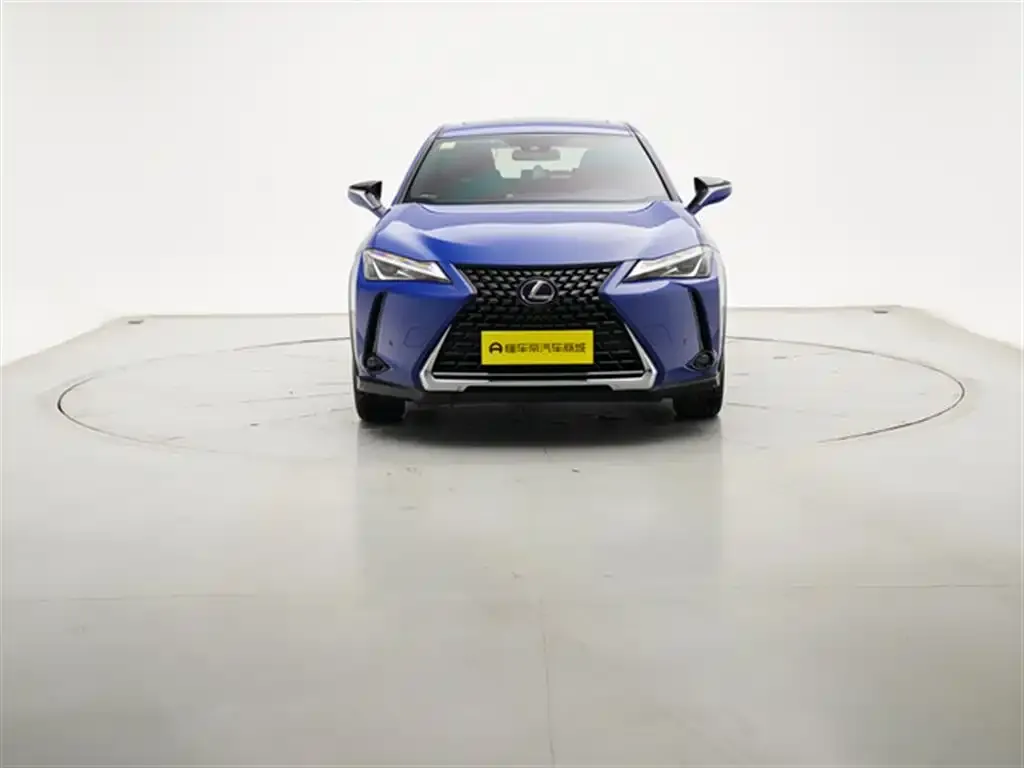Lexus UX — фото 6