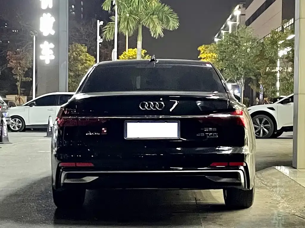Audi A6L 2024 из CN, фото 2