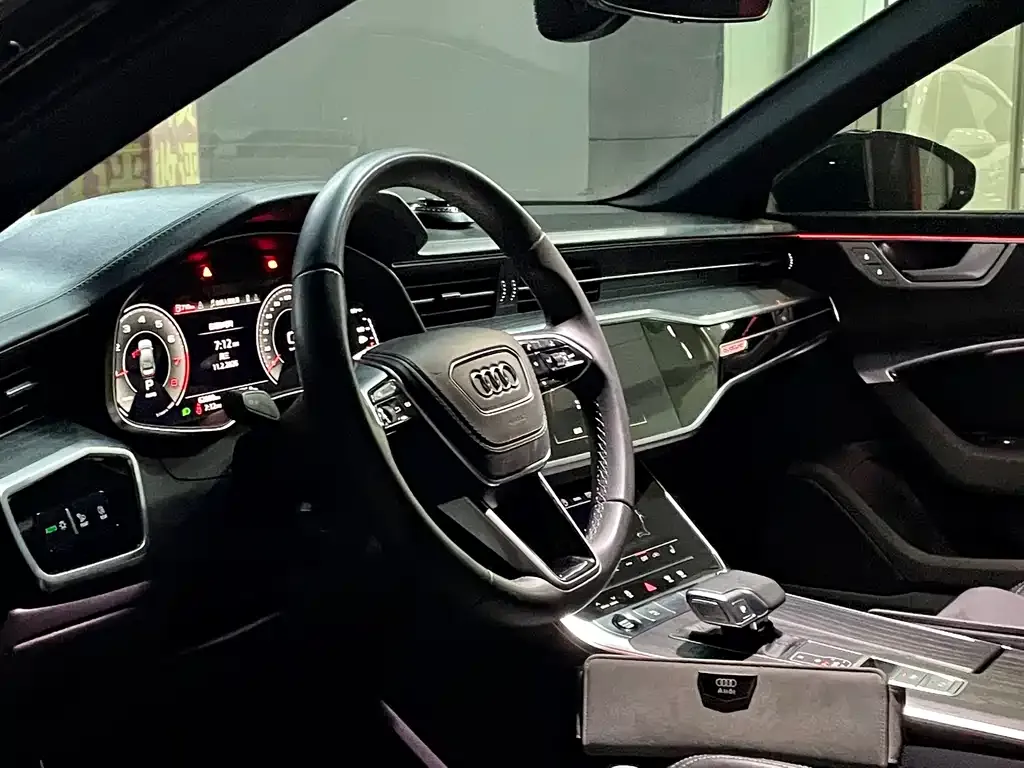 Audi A6L 2024 из CN, фото 3