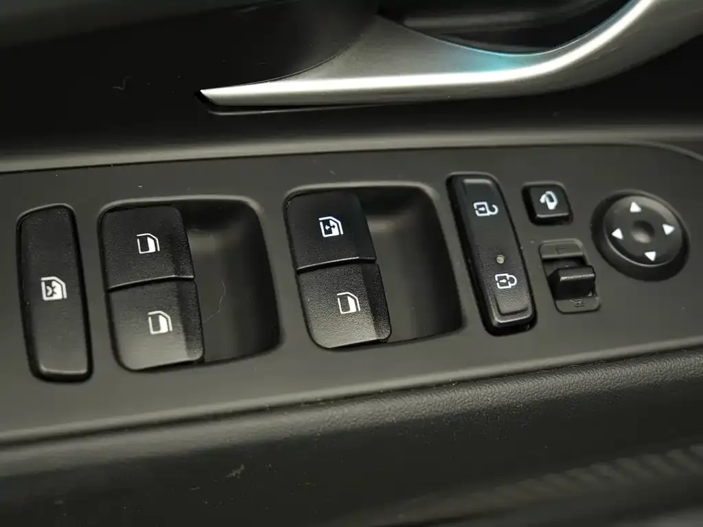 Hyundai Elantra 2023 из CN, фото 8