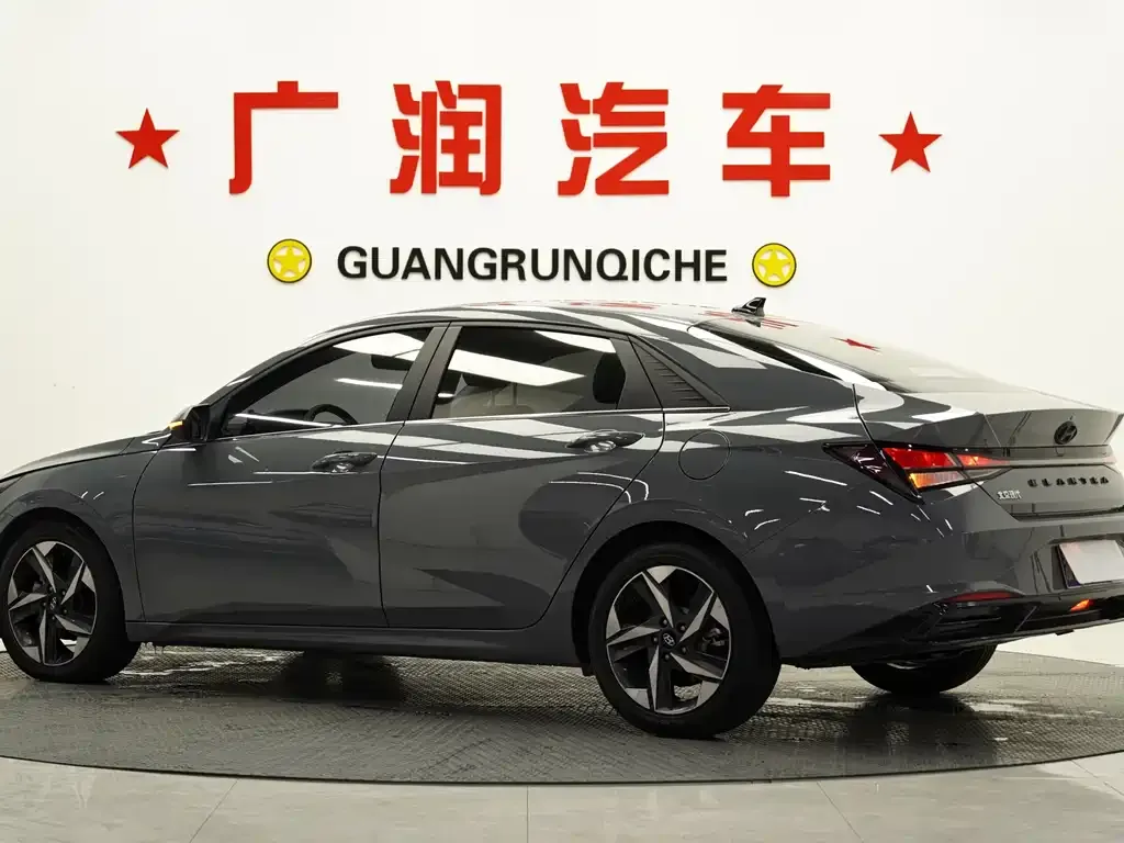 Hyundai Elantra 2023 из CN, фото 9