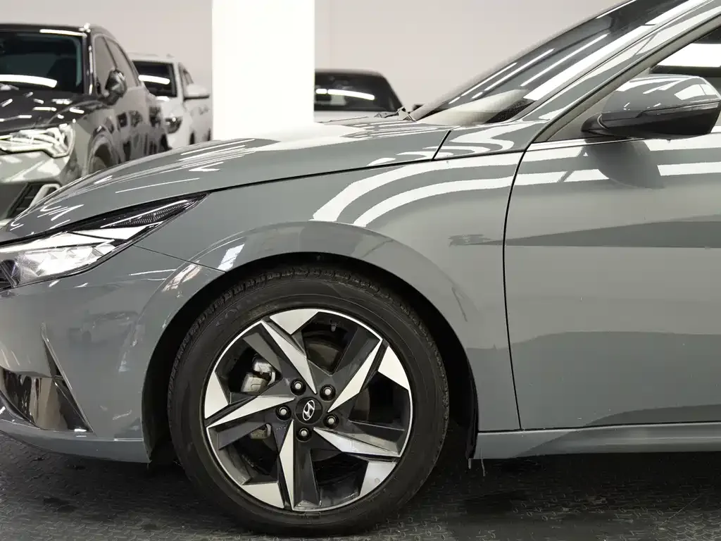 Hyundai Elantra 2023 из CN, фото 5