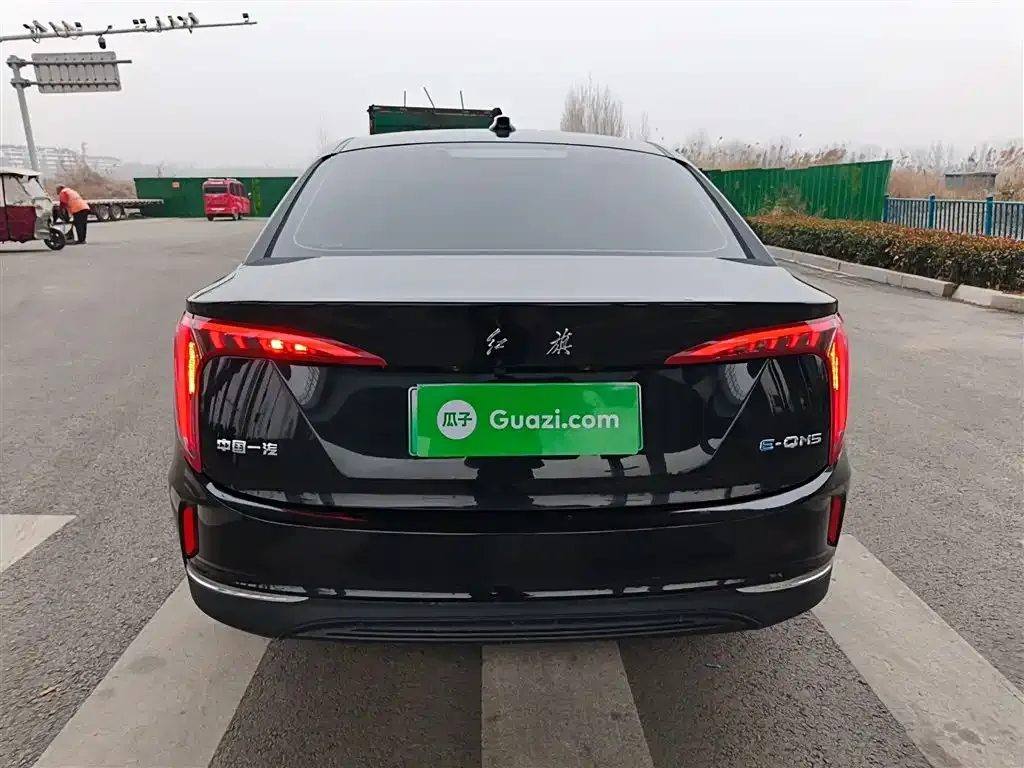 Hongqi E-QM5 2023 из CN, фото 6