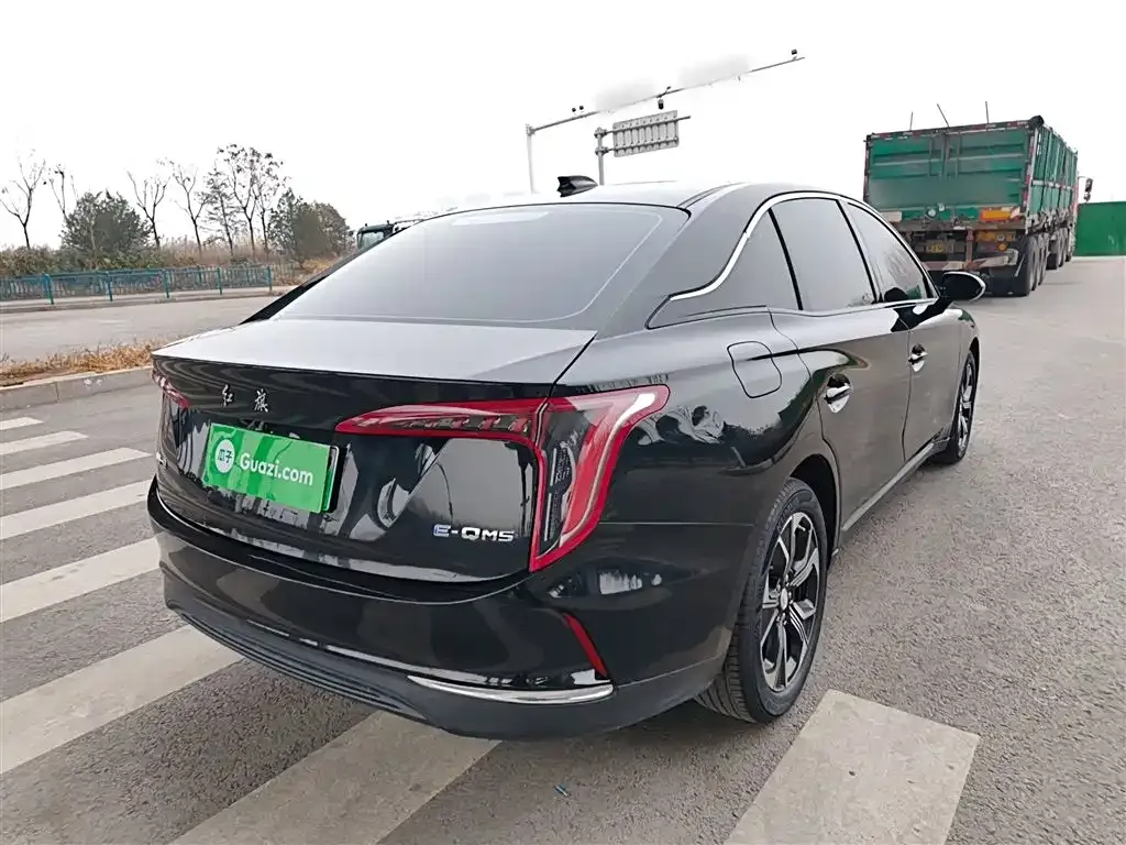 Hongqi E-QM5 2023 из CN, фото 8